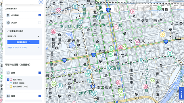 地図上に交通データを表示した画面